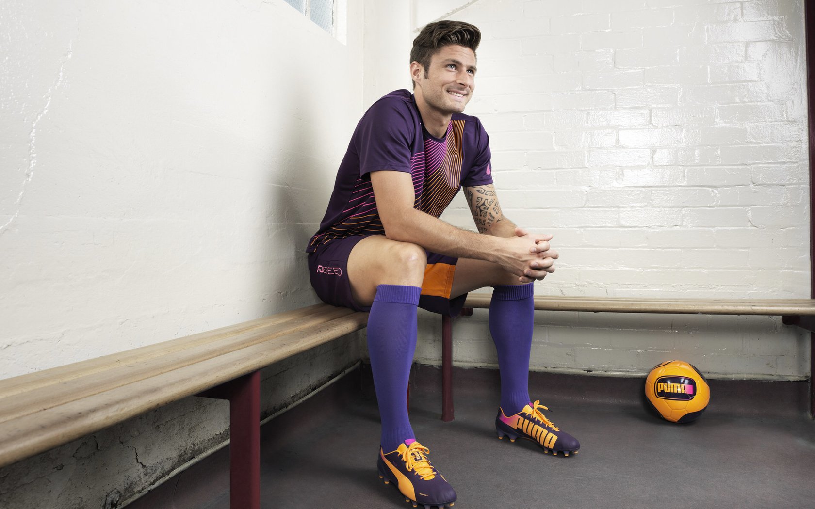 _线上线下结合打造智慧网球比赛体验_，线上线下比赛什么意思